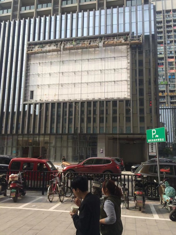 商場(chǎng)戶外大型燈箱類(lèi)